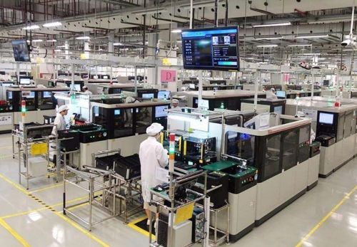 華為撤離在美57家工廠 自主創新的戰略反擊引發熱議